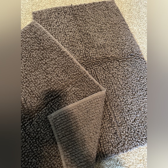 Waterworks Cotton Bramble Bath Rug, 25”x39” - Picture 2 of 3